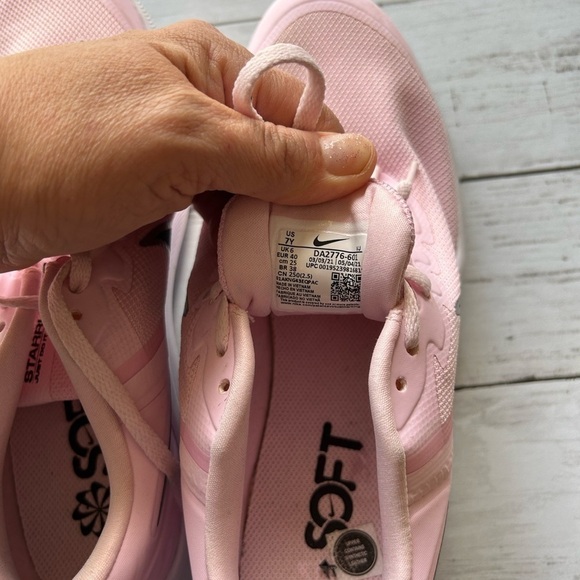 Nike Star Runne pink and black athletic shoes size 7Y - Picture 11 of 11